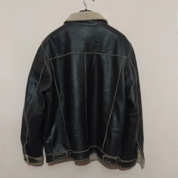 Leather jacket - Picture 10 of 15